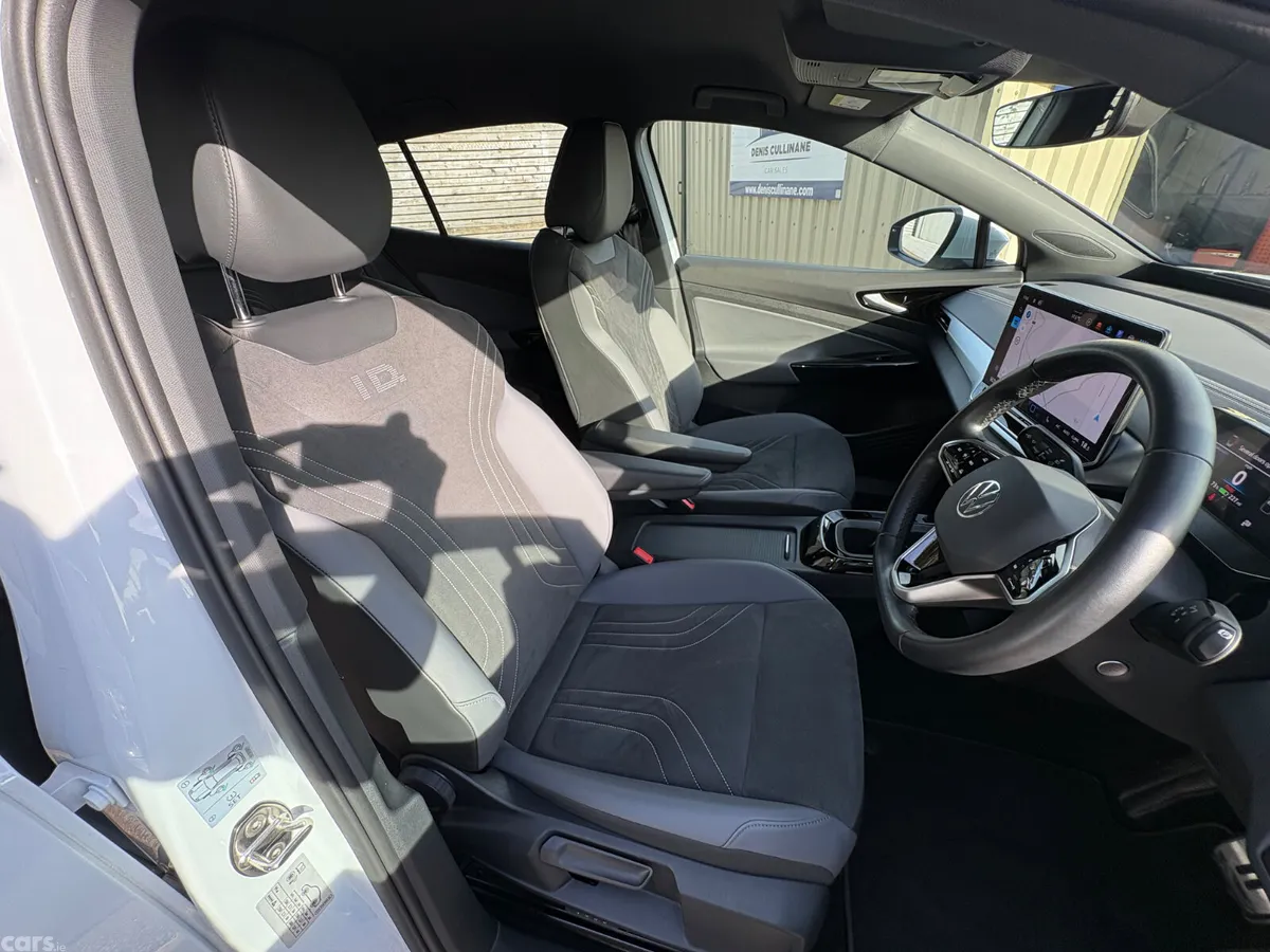Volkswagen ID.5 SUV, Electric, 2024, White