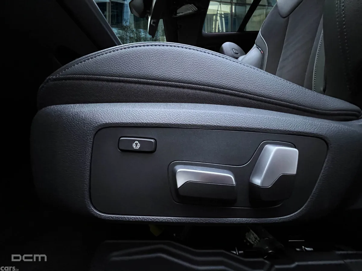 BMW 3-Series Saloon, Petrol Plug-in Hybrid, 2021, White