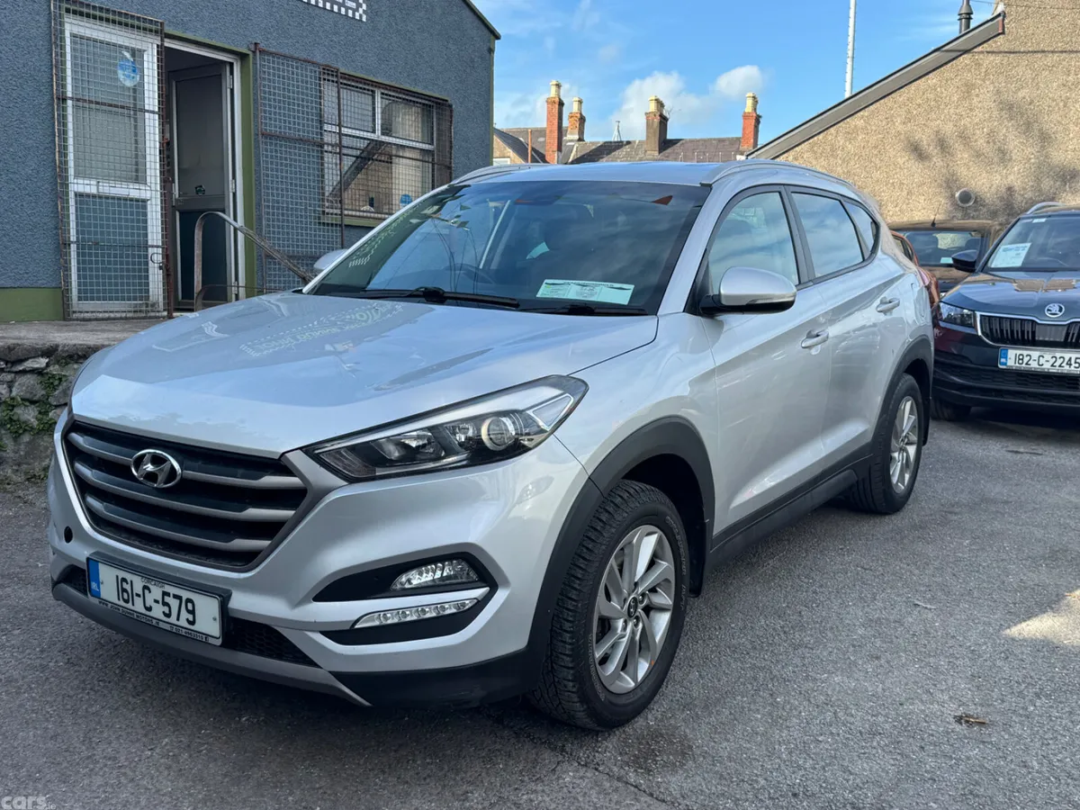 Hyundai Tucson SUV, Diesel, 2016, Silver