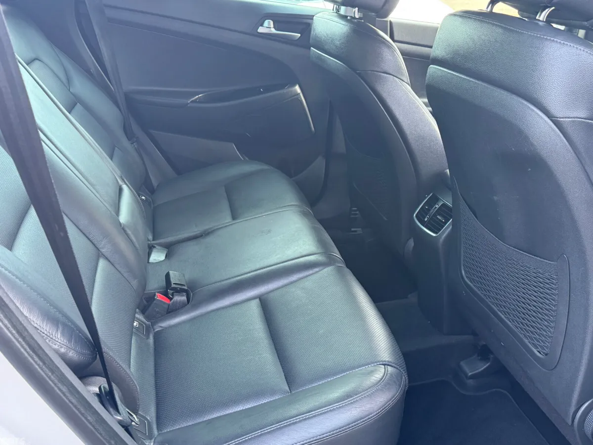 Hyundai Tucson SUV, Diesel, 2016, Silver