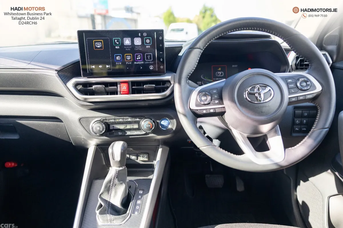 Toyota Raize SUV, Petrol Hybrid, 2022, White