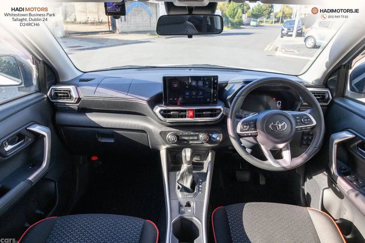 Toyota Raize SUV, Petrol Hybrid, 2022, White