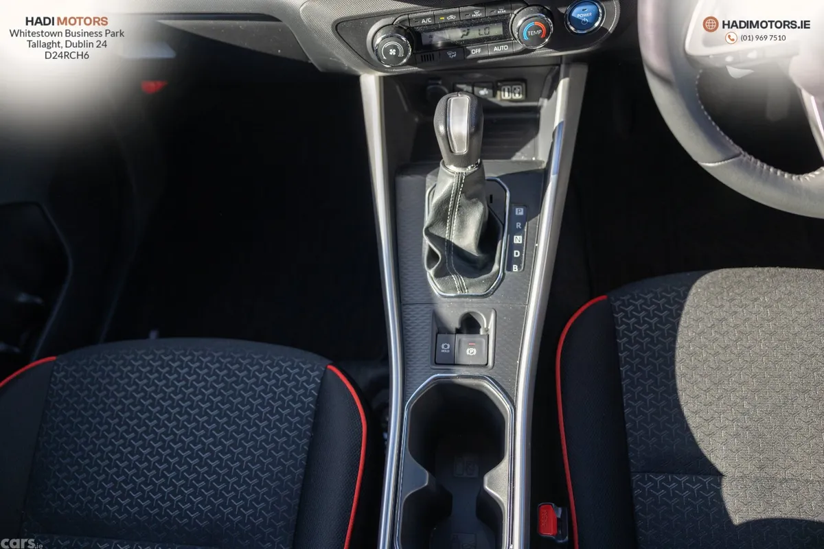 Toyota Raize SUV, Petrol Hybrid, 2022, White