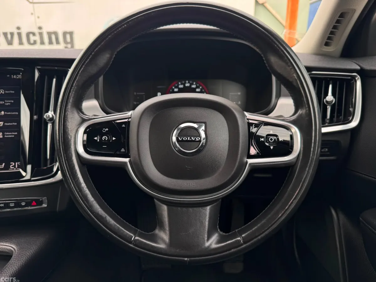 Volvo S90 Saloon, Diesel, 2017, Grey