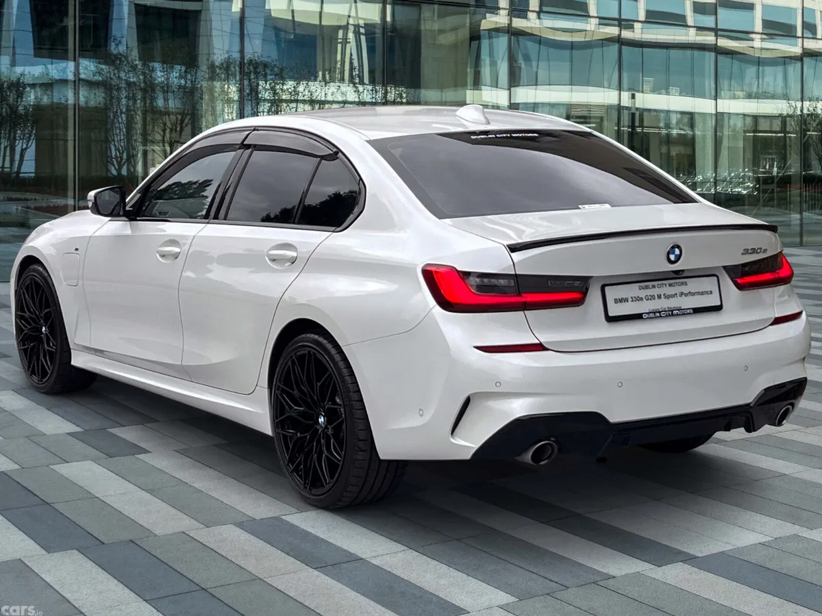 BMW 3-Series Saloon, Petrol Plug-in Hybrid, 2021, White