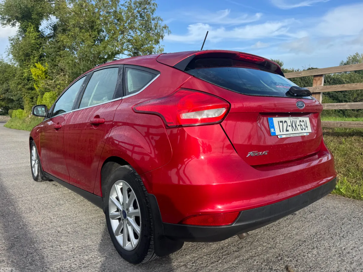 Ford Focus Hatchback, Diesel, 2017, Red