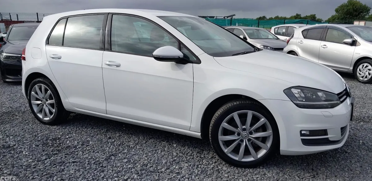 Volkswagen Golf Hatchback, Petrol, 2017, White