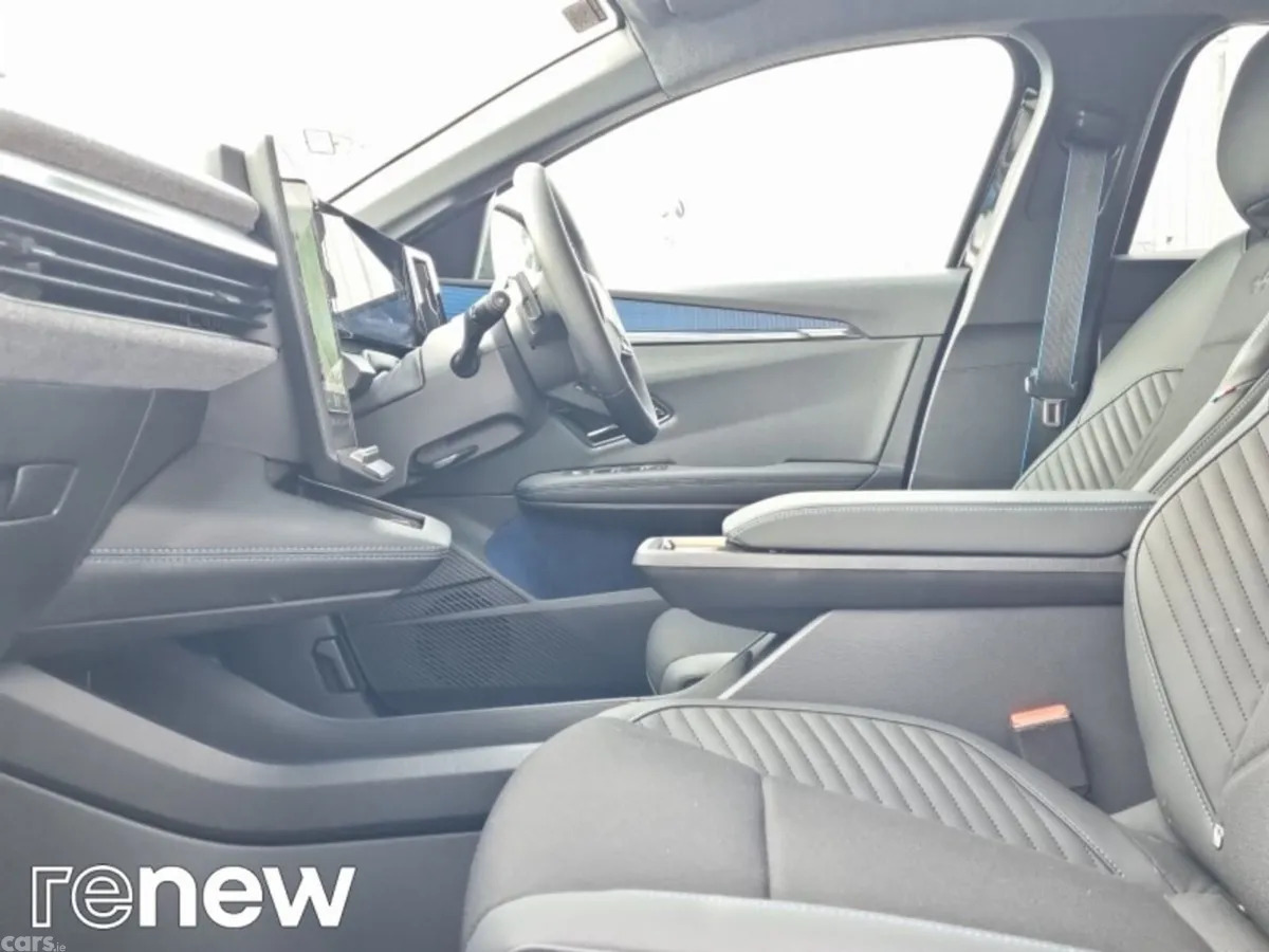 Renault Megane E-Tech Hatchback, Electric, 2026, Black