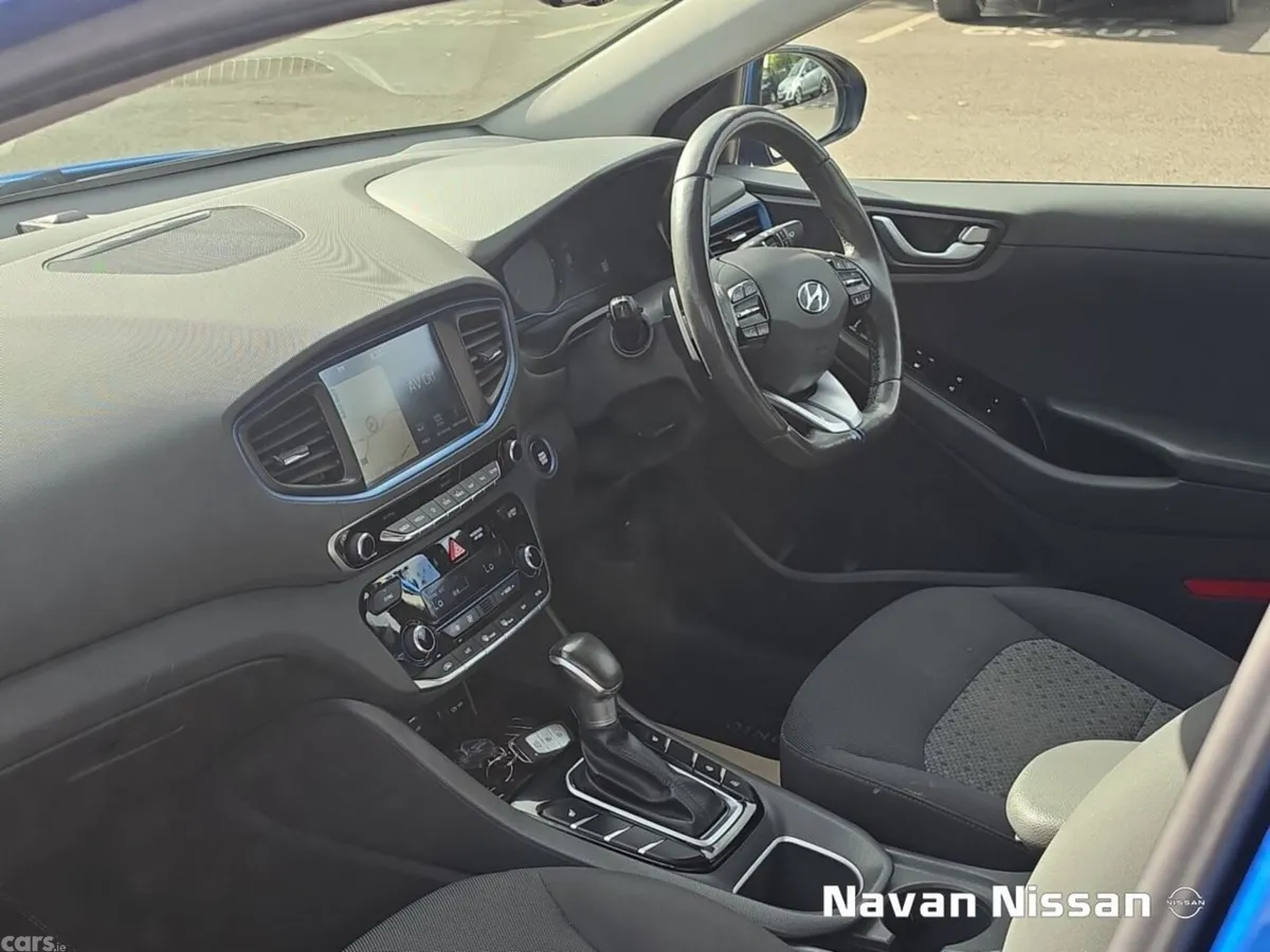 Hyundai IONIQ Hatchback, Petrol Plug-in Hybrid, 2018, Blue