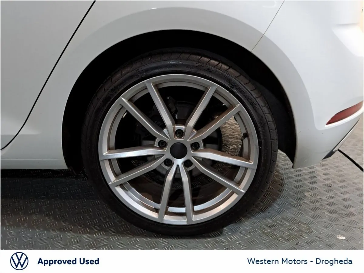 Volkswagen Golf Hatchback, Diesel, 2020, White