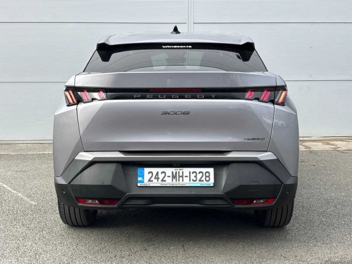 Peugeot 3008 MPV, Petrol Hybrid, 2024, Grey