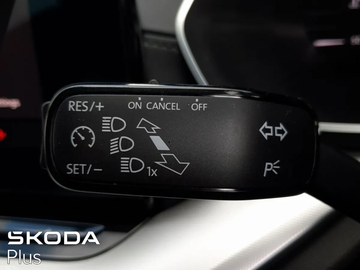 Skoda Octavia Saloon, Diesel, 2026, Black