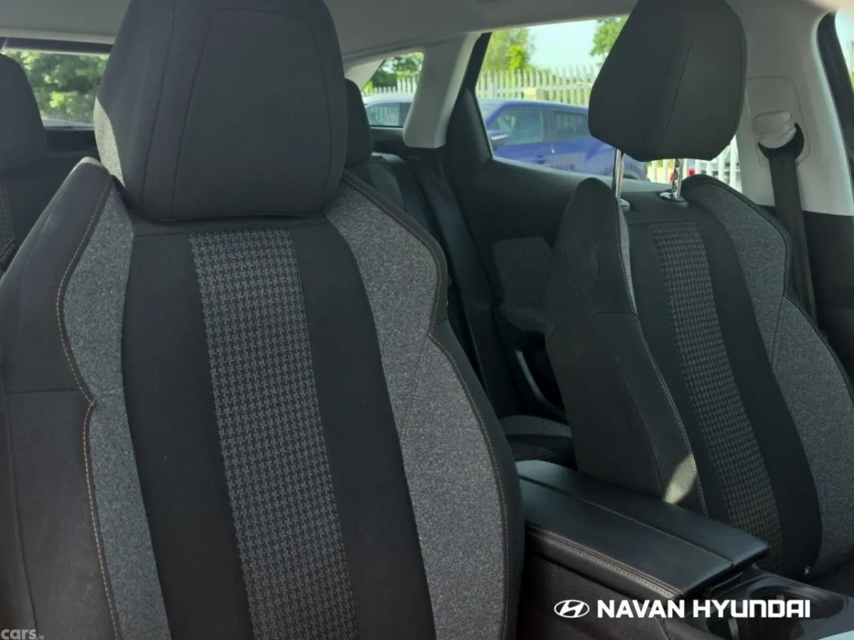 Peugeot 3008 Hatchback, Diesel, 2019, Black