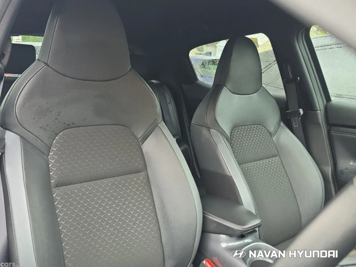 Nissan Juke SUV, Petrol Hybrid, 2024, Grey
