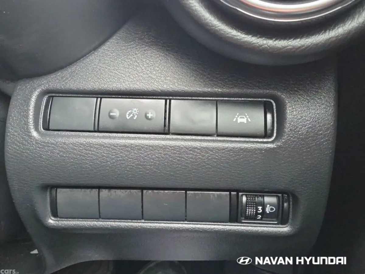 Nissan Juke SUV, Petrol Hybrid, 2024, Grey