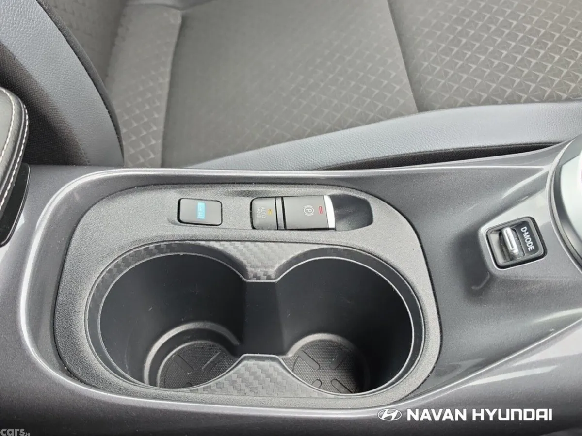 Nissan Juke SUV, Petrol Hybrid, 2024, Grey