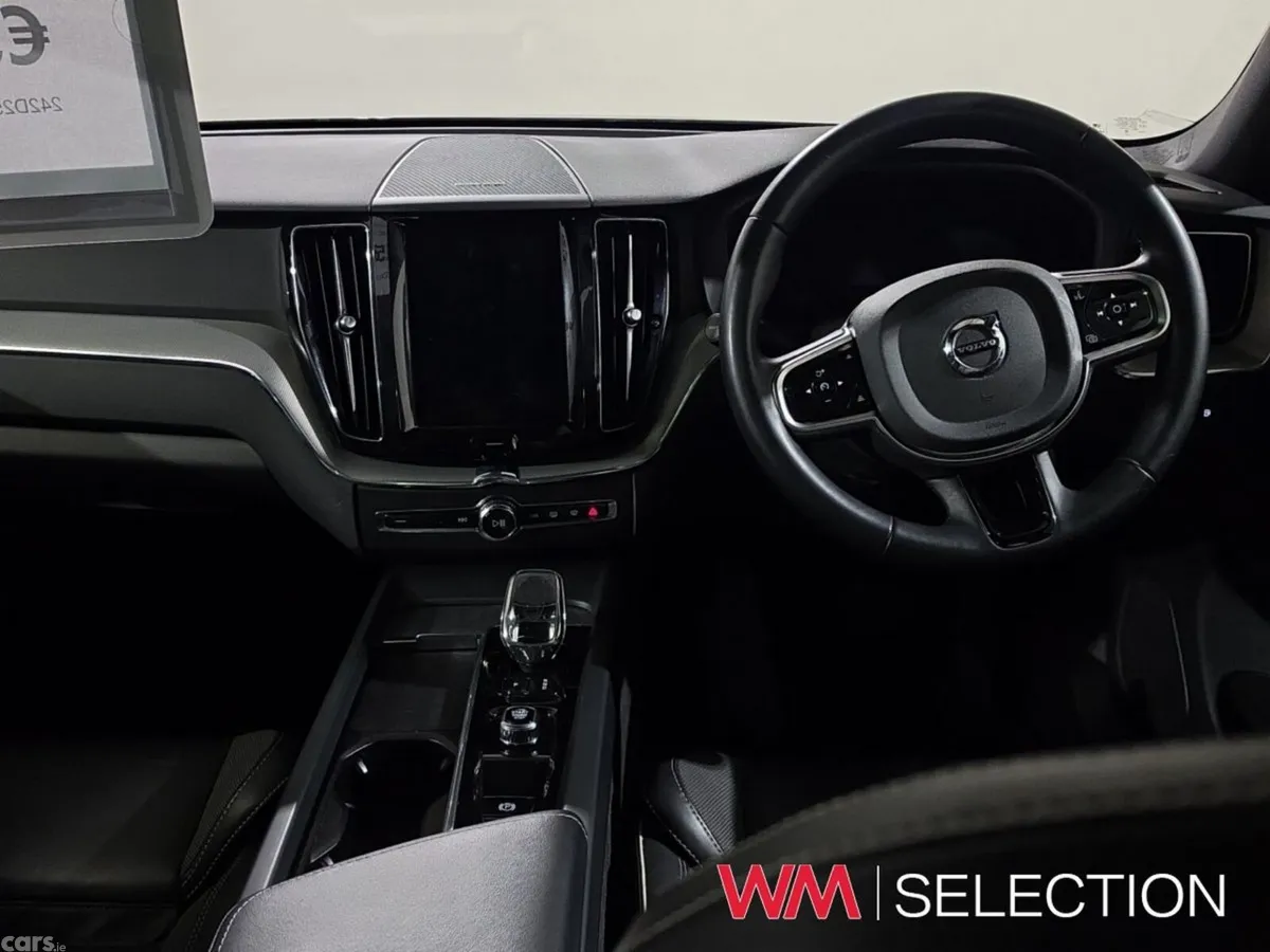 Volvo XC60 SUV, Petrol Plug-in Hybrid, 2024, Black