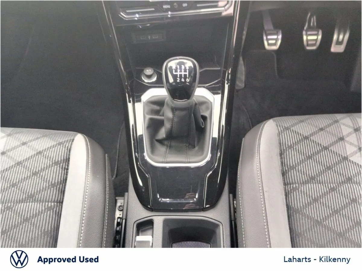 Volkswagen T-Roc SUV, Petrol, 2023, Blue