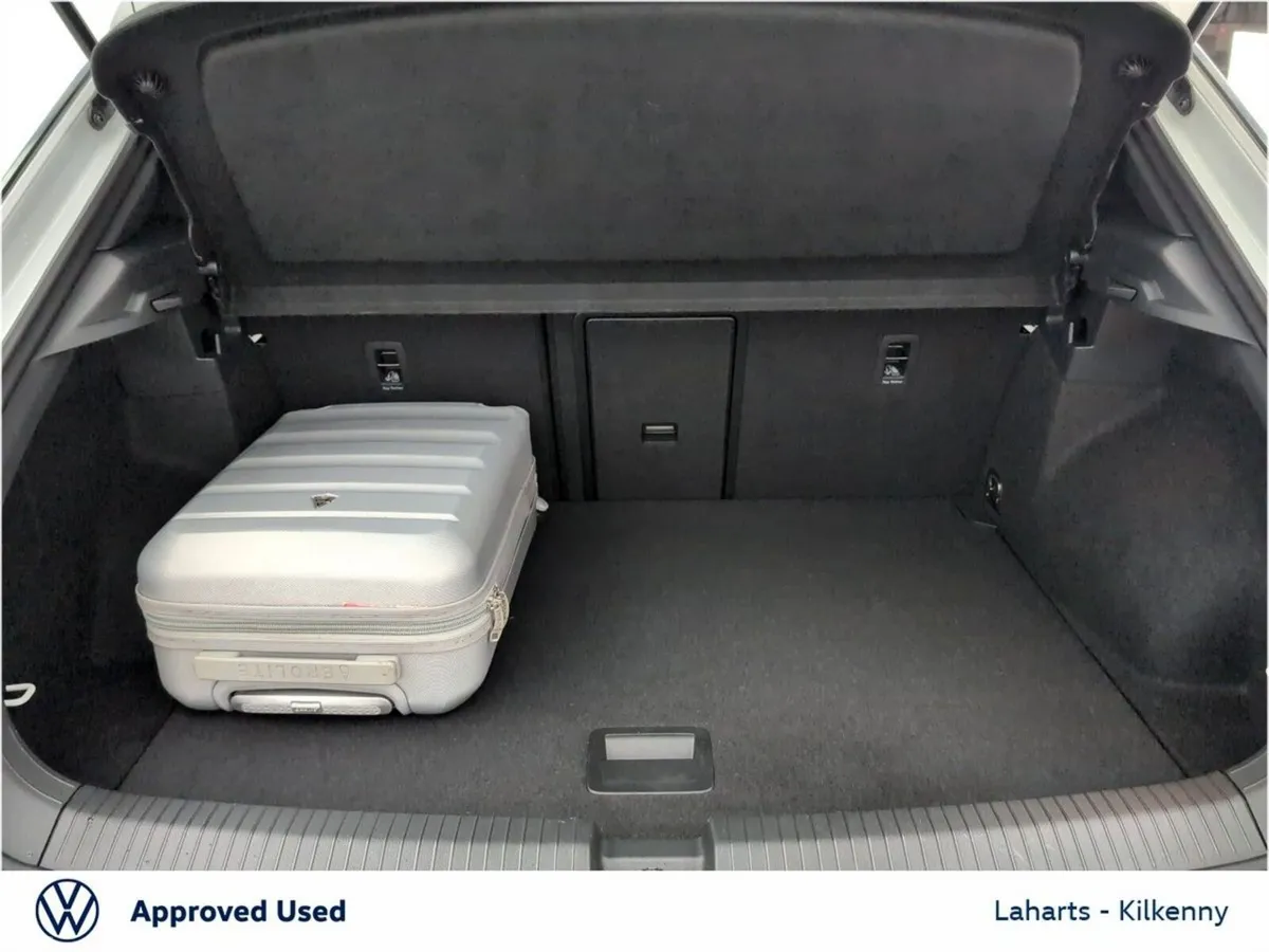 Volkswagen T-Roc SUV, Petrol, 2023, White