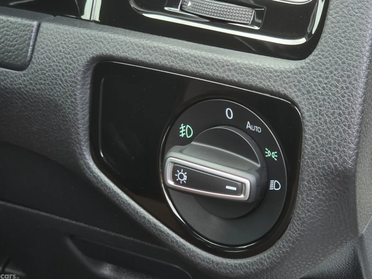 Volkswagen Golf Estate, Petrol, 2015, White