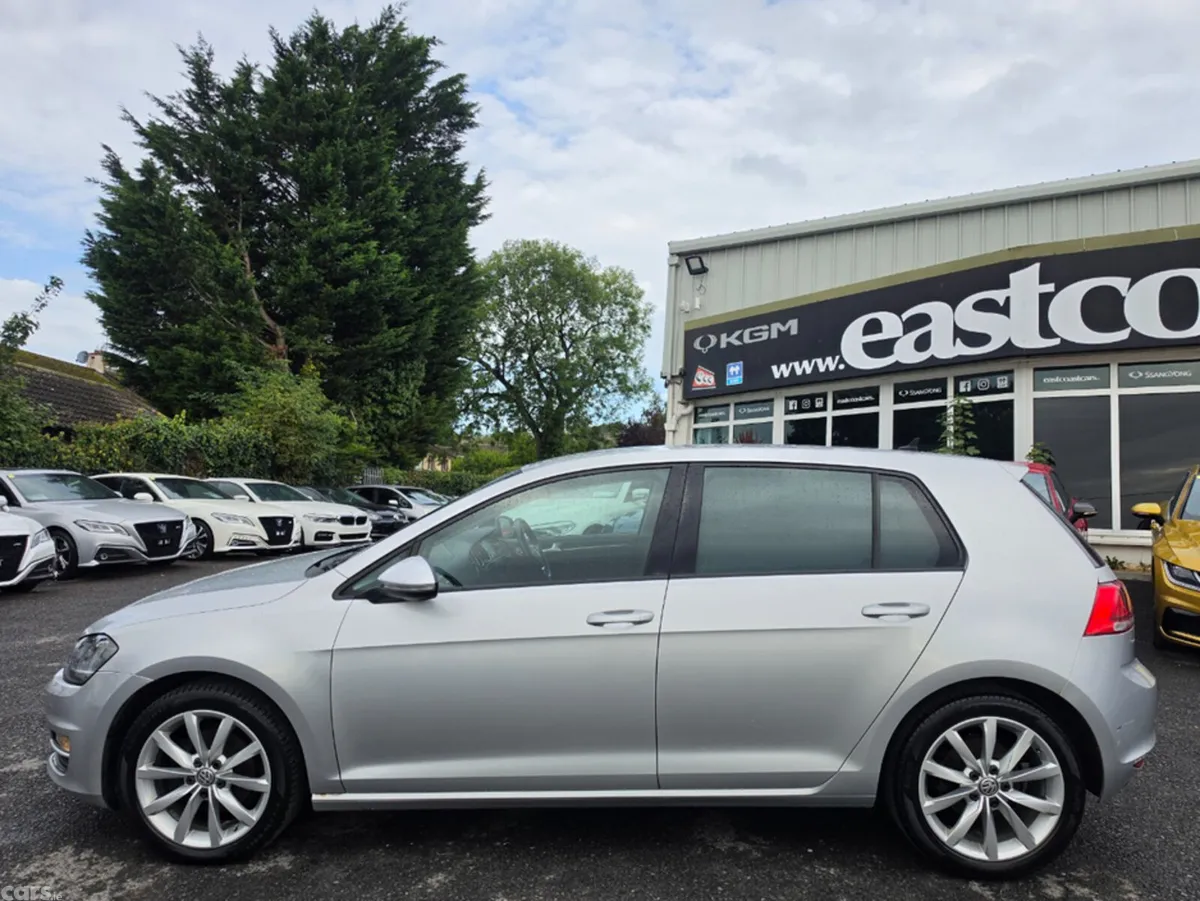 Volkswagen Golf Hatchback, Petrol, 2016, Silver