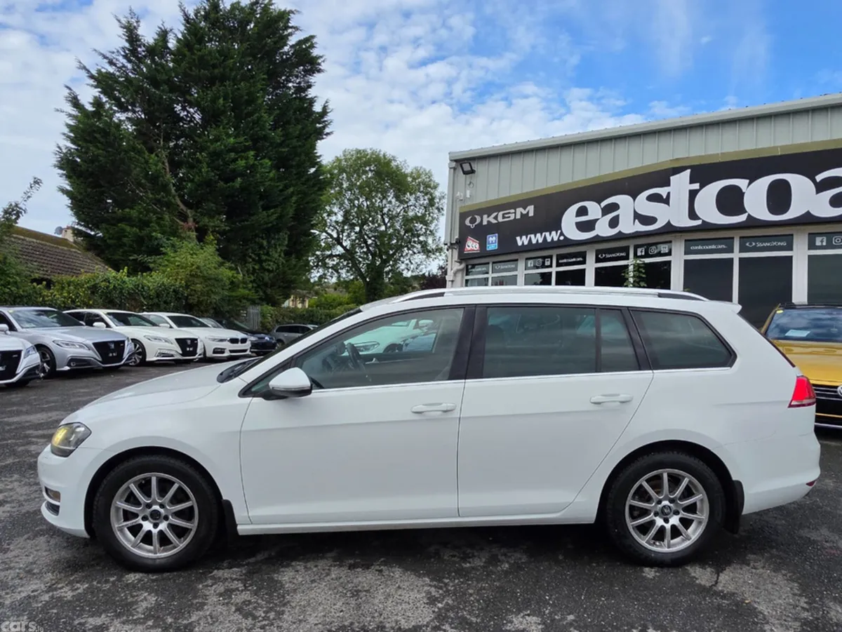 Volkswagen Golf Estate, Petrol, 2015, White