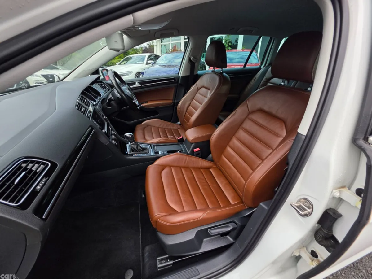 Volkswagen Golf Estate, Petrol, 2015, White