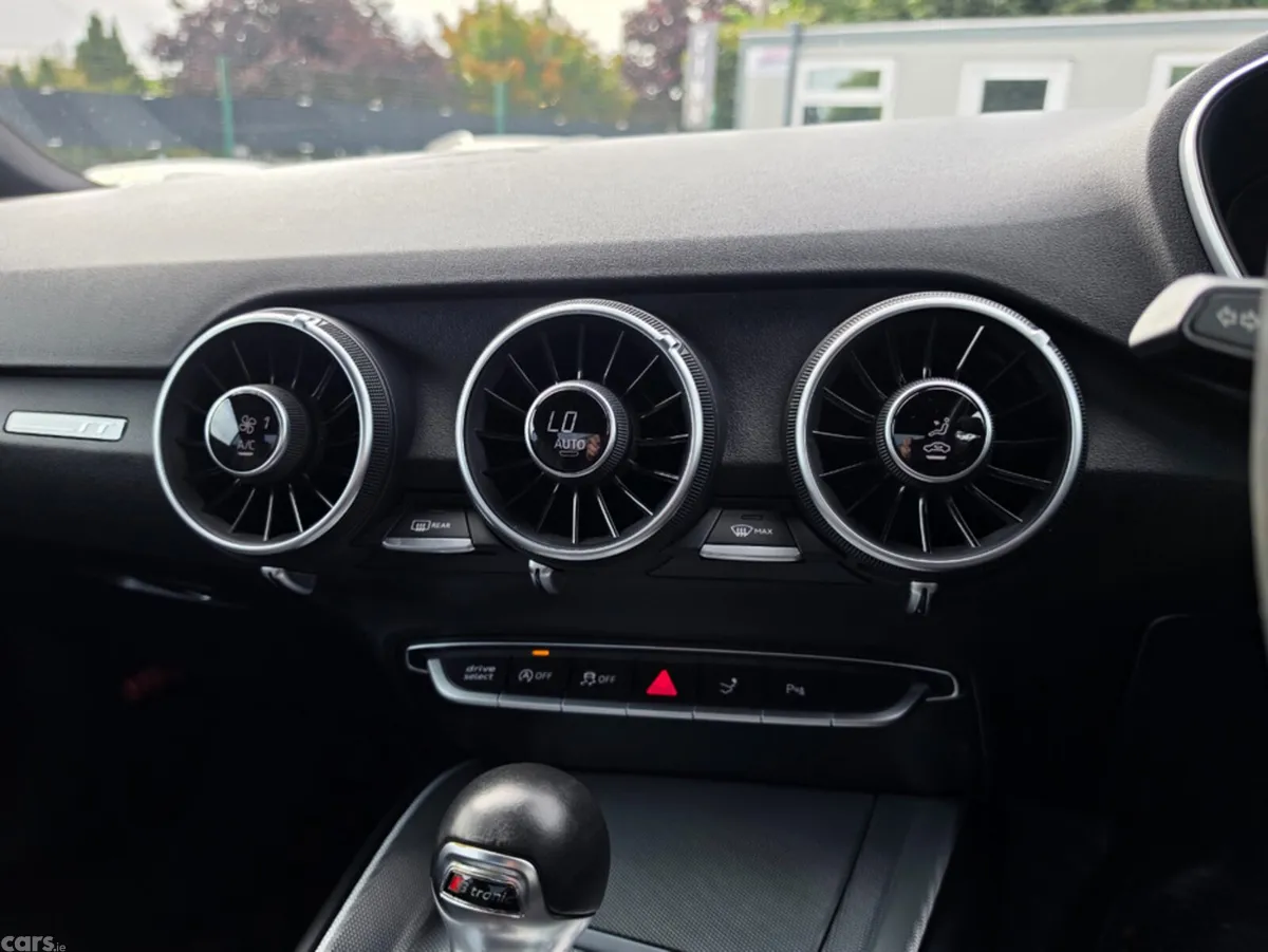 Audi TT Coupe, Petrol, 2016, White