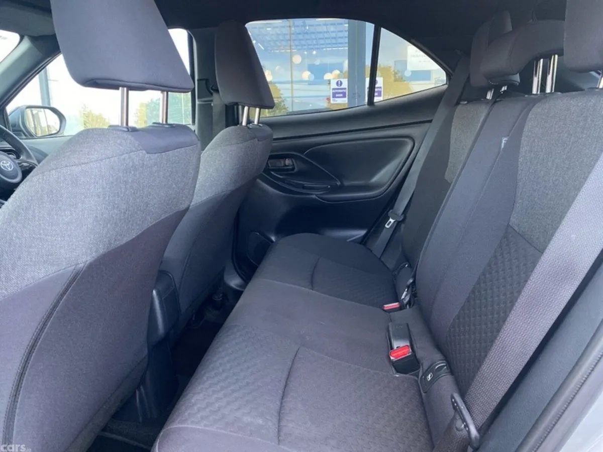 Toyota Yaris Cross SUV, Petrol Hybrid, 2026, Grey