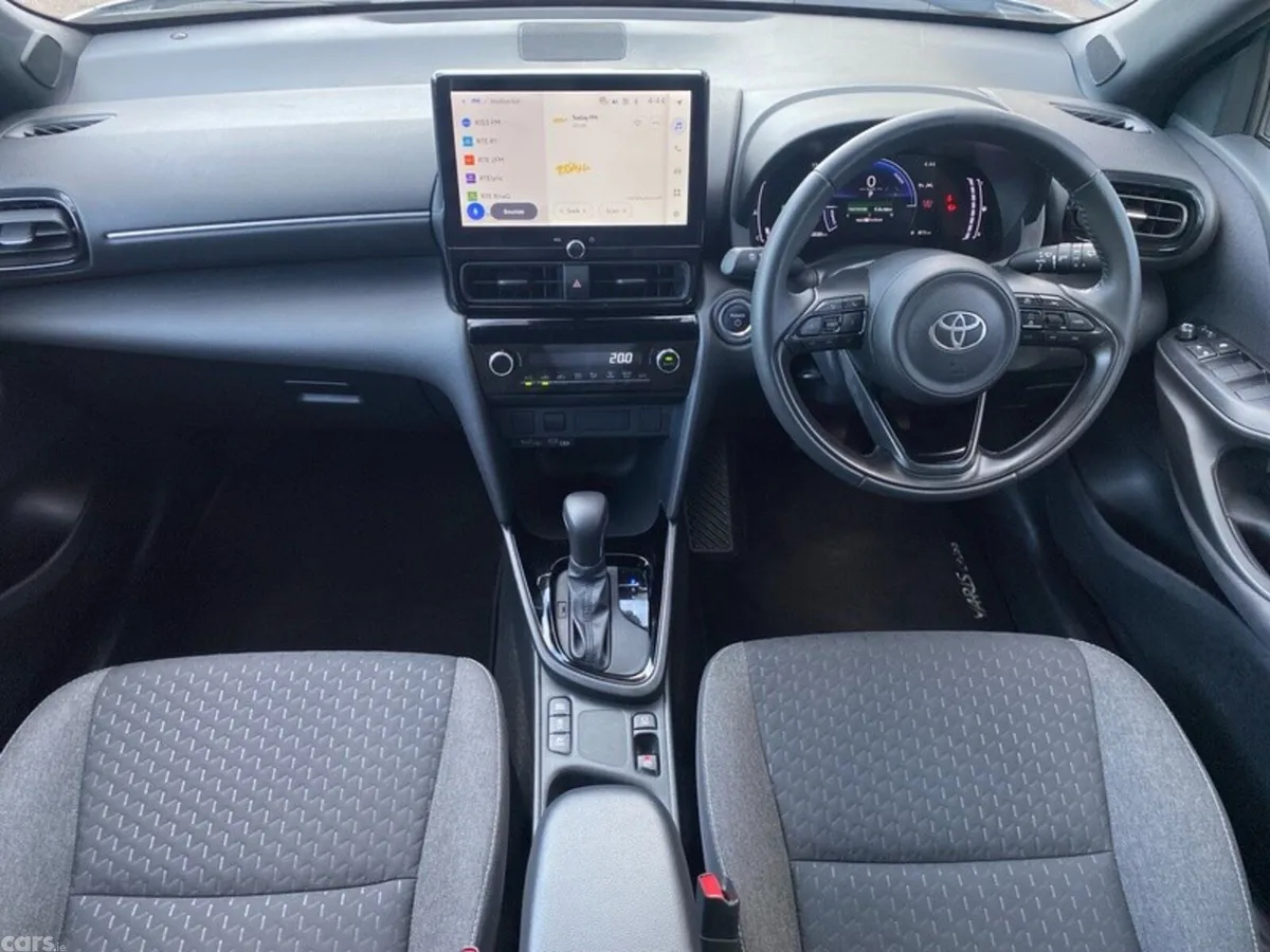 Toyota Yaris Cross SUV, Petrol Hybrid, 2026, Grey
