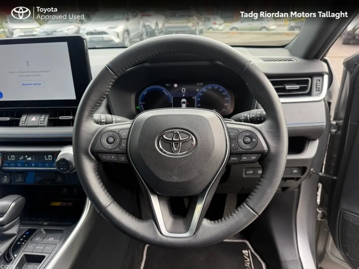 Toyota RAV4 SUV, Petrol Hybrid, 2024, Silver