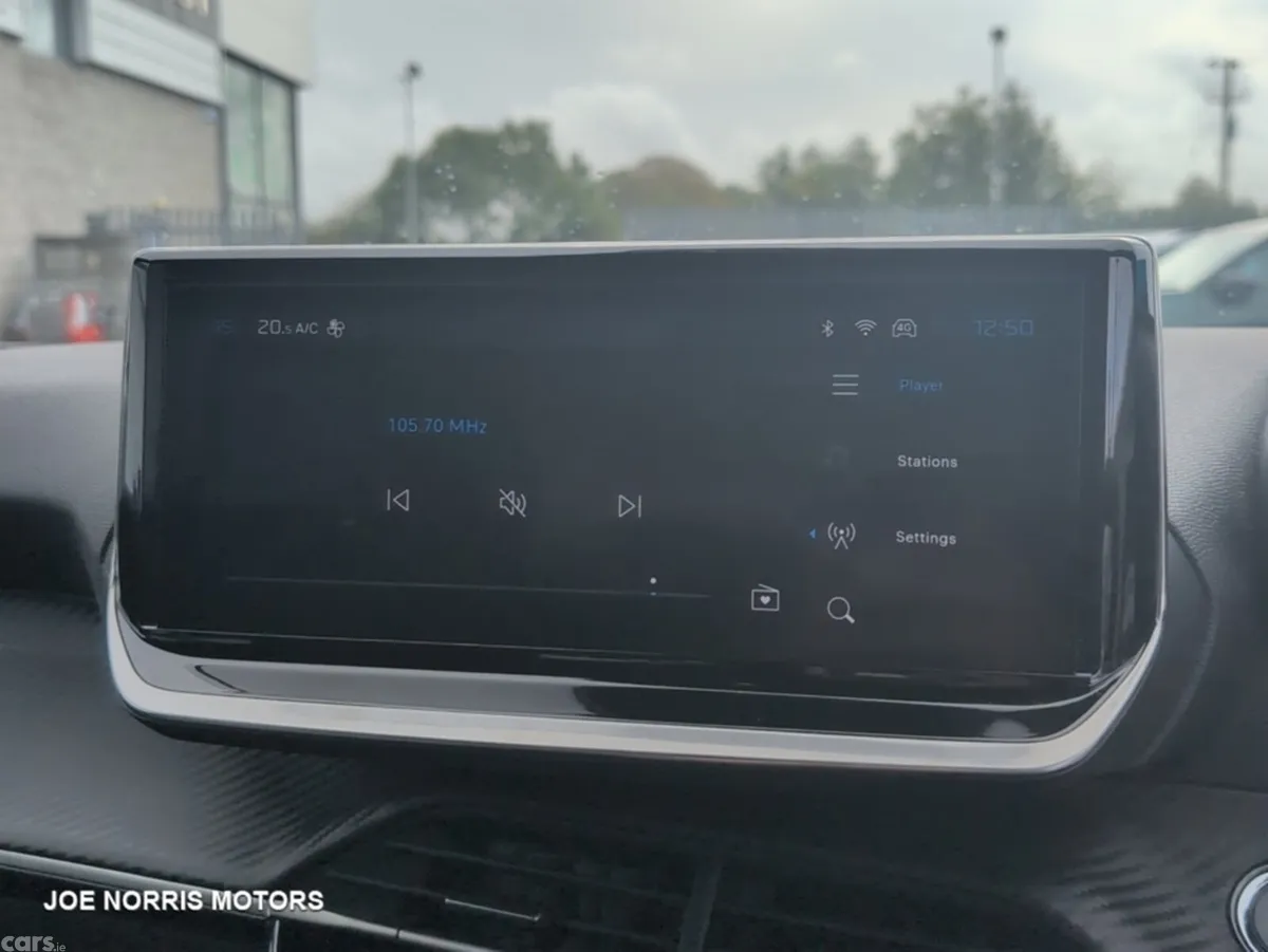 Peugeot 2008 SUV, Petrol Hybrid, 2026, Grey