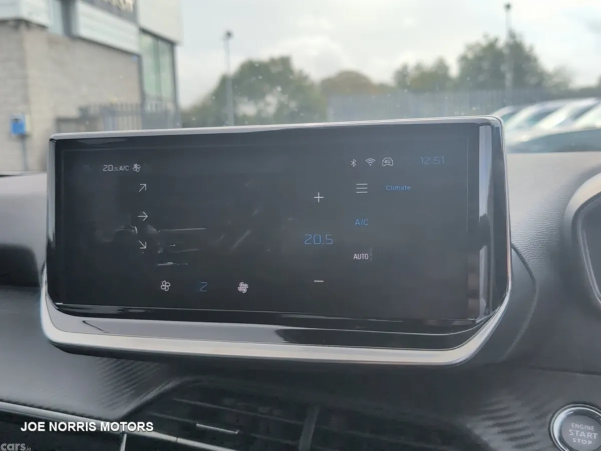 Peugeot 2008 SUV, Petrol Hybrid, 2026, Grey