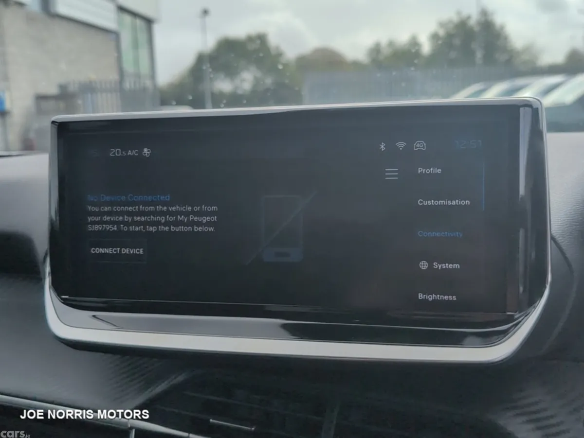 Peugeot 2008 SUV, Petrol Hybrid, 2026, Grey