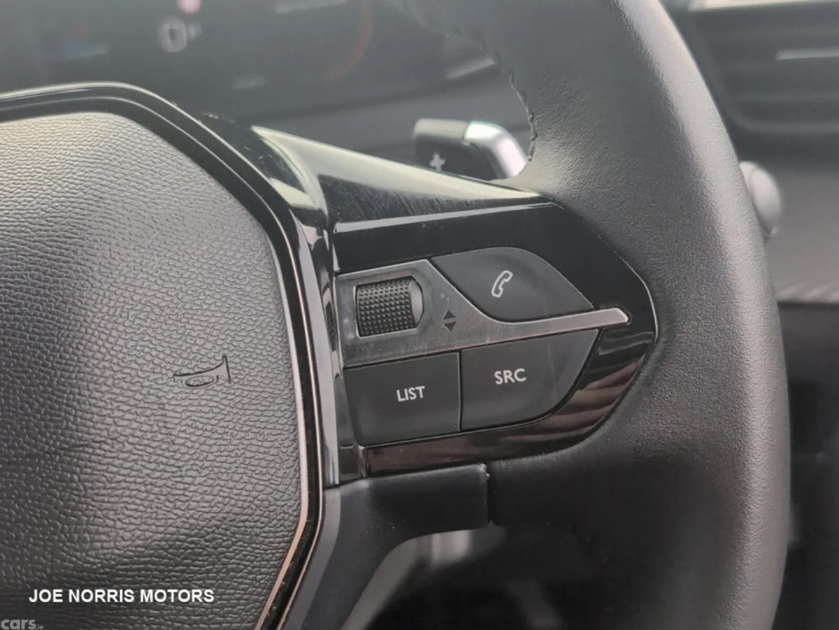 Peugeot 2008 SUV, Petrol Hybrid, 2026, Grey