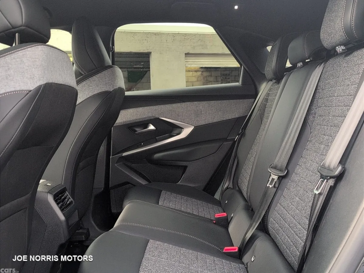 Peugeot 3008 SUV, Petrol Hybrid, 2026, Black