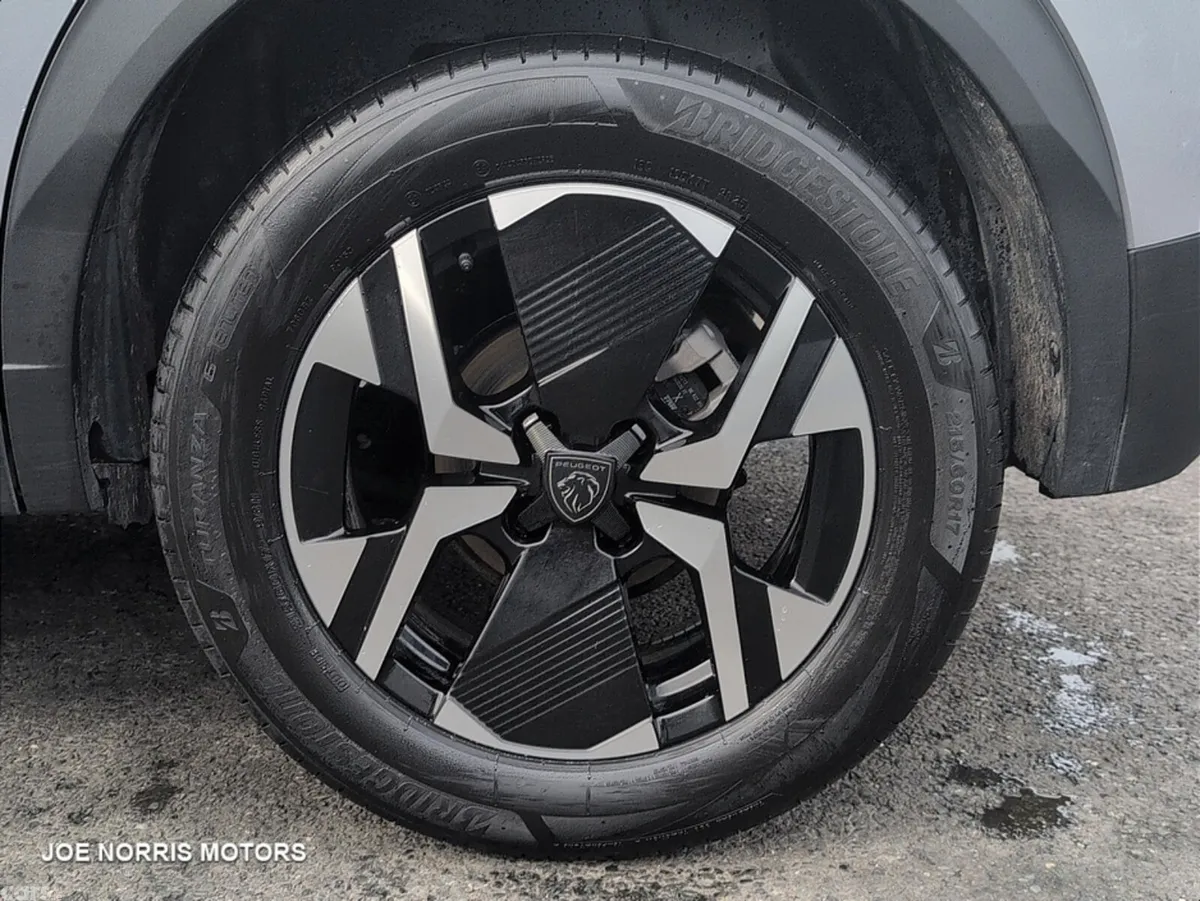 Peugeot 2008 SUV, Petrol Hybrid, 2026, Grey