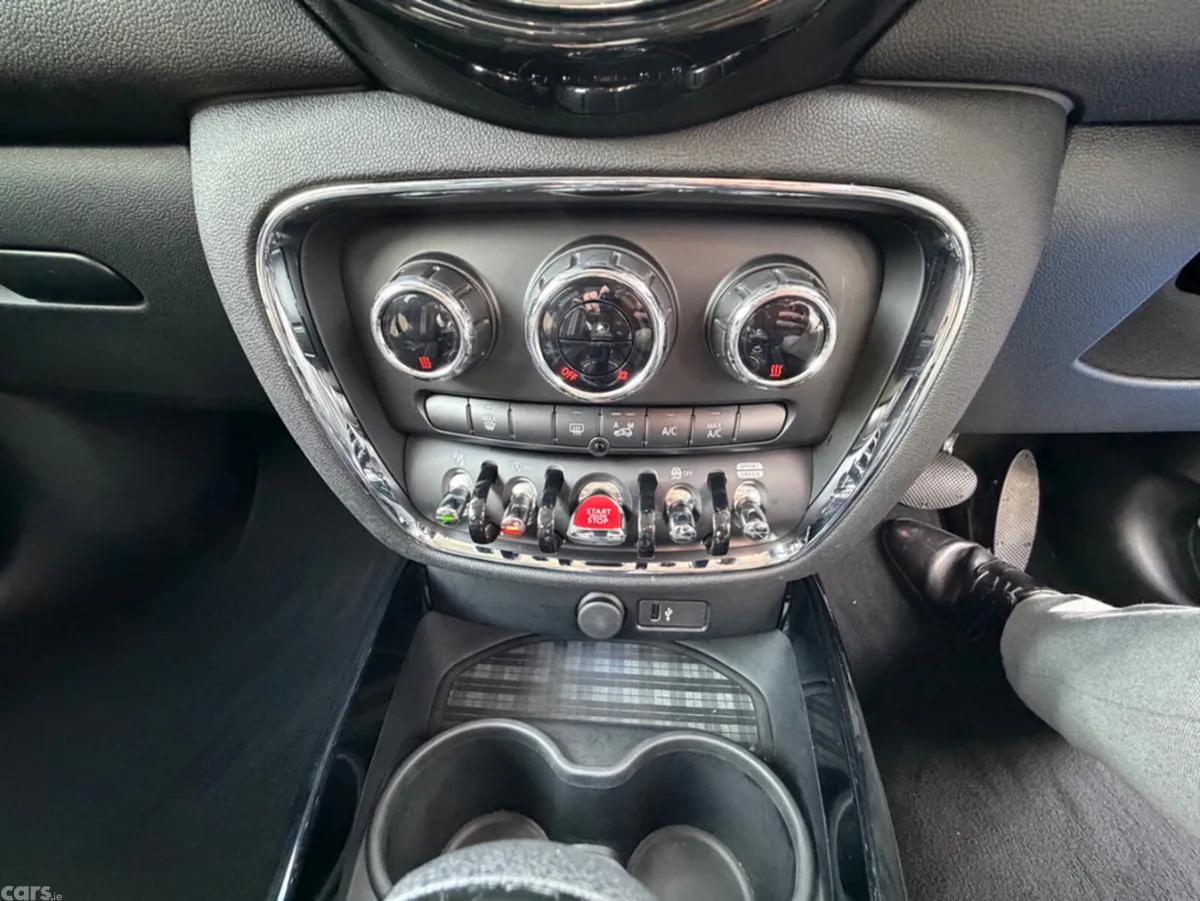 Mini Clubman Estate, Diesel, 2020, Red