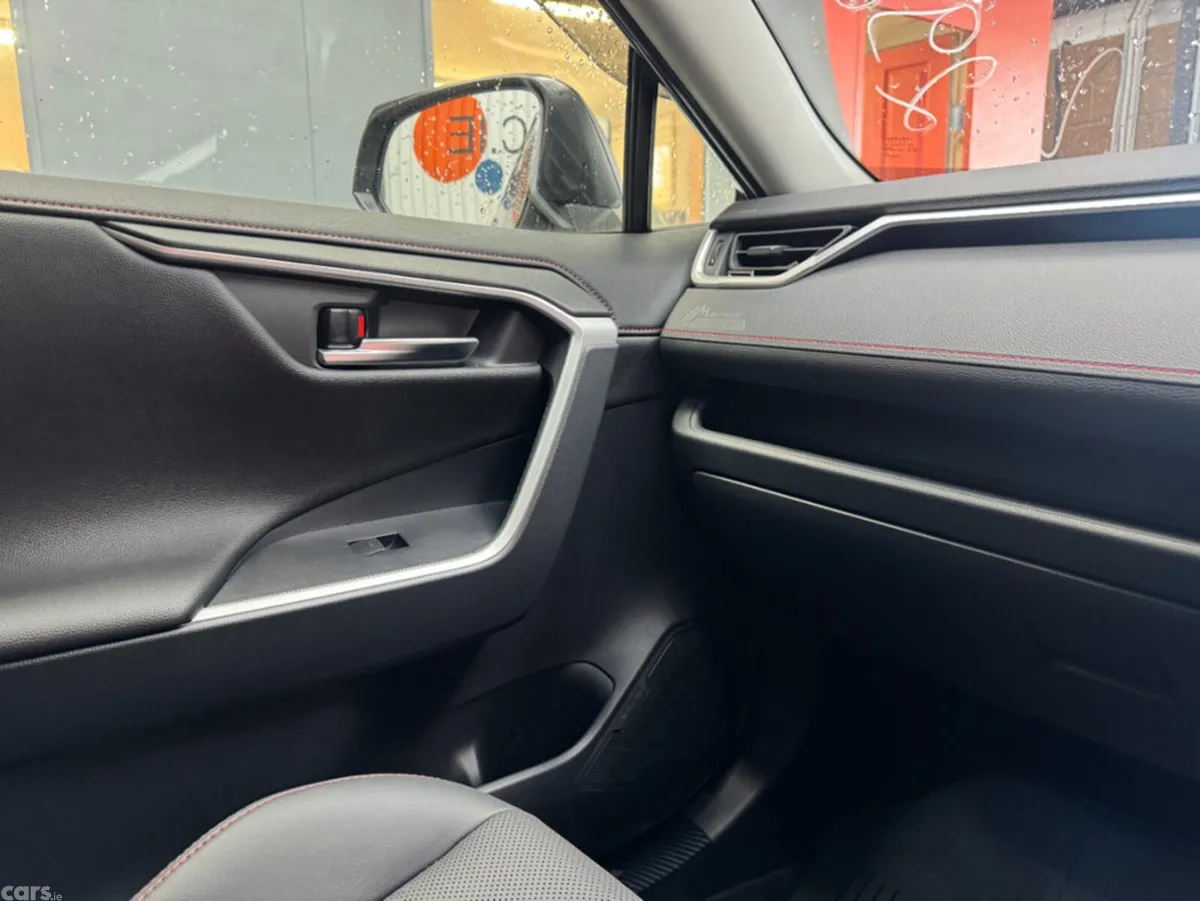 Toyota RAV4 SUV, Petrol Hybrid, 2025, Grey
