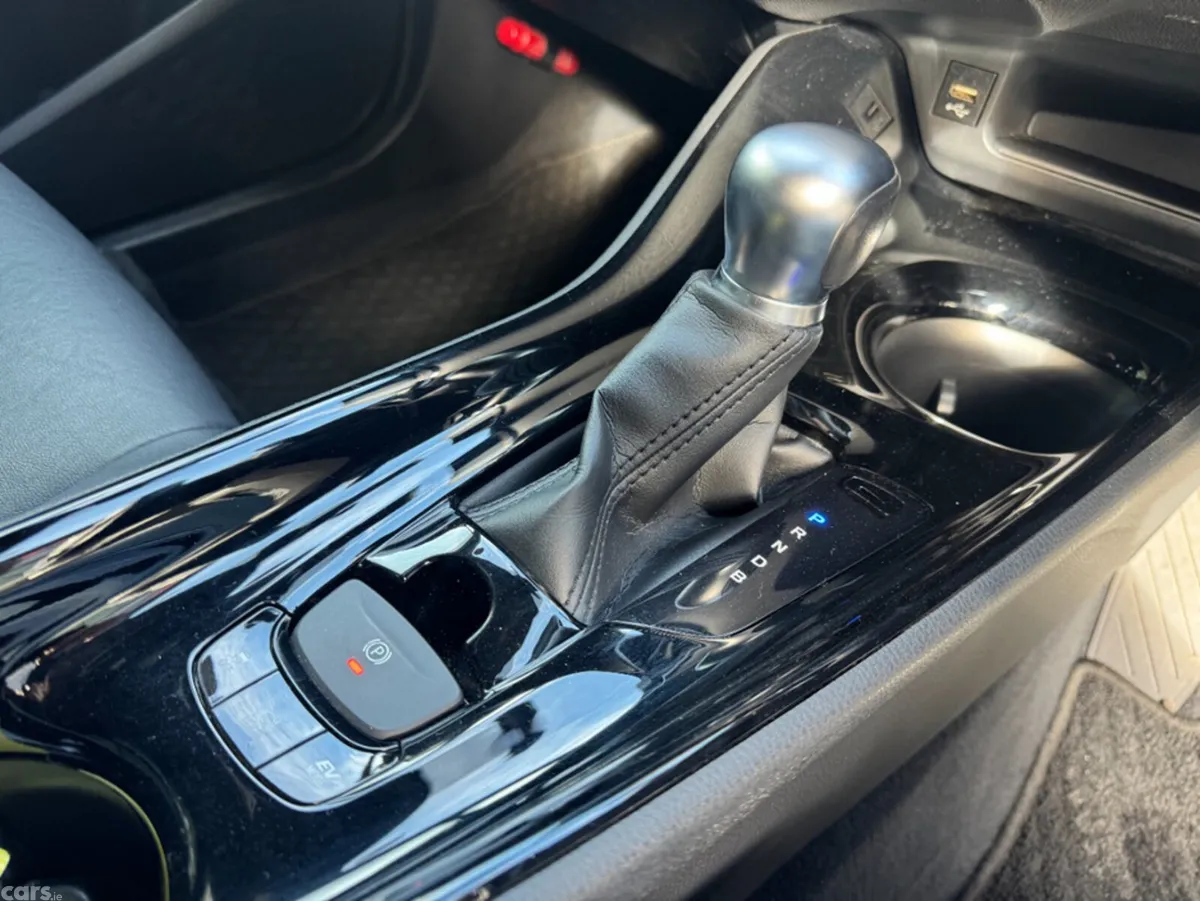 Toyota C-HR SUV, Petrol, 2021, Black