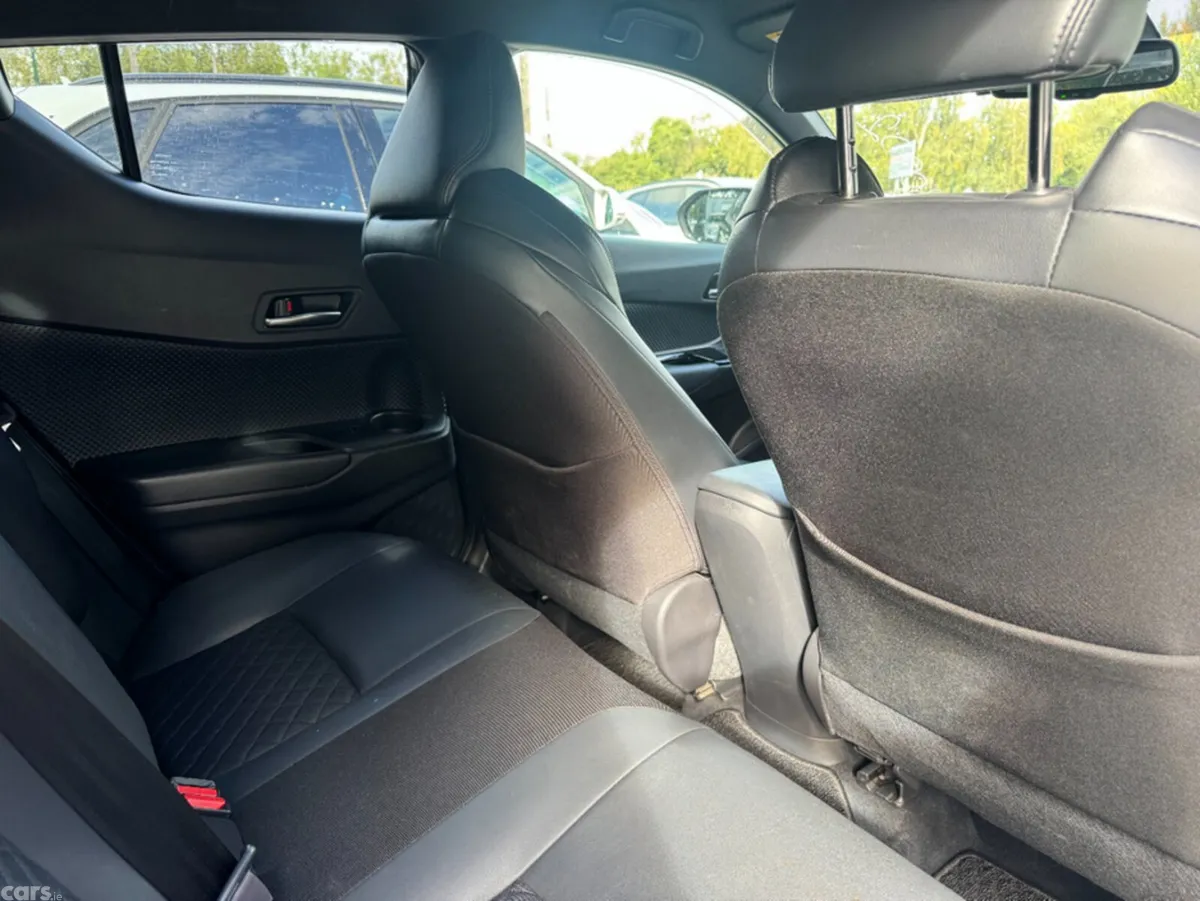 Toyota C-HR SUV, Petrol, 2021, Black