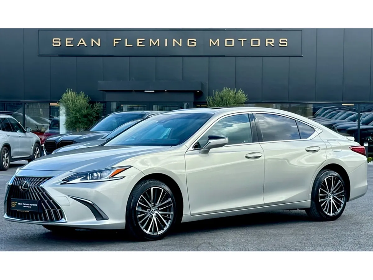 Lexus ES Saloon, Petrol Hybrid, 2023, White