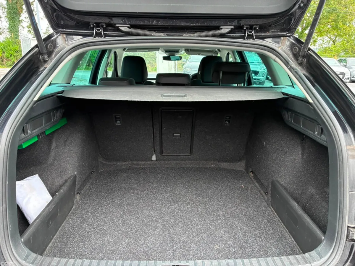 Skoda Octavia Estate, Diesel, 2023, Black