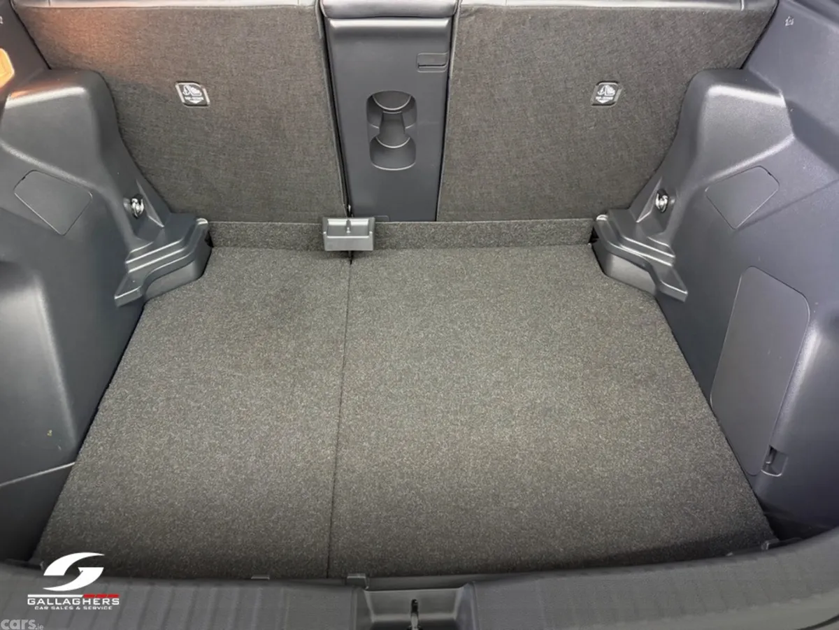 Toyota Yaris Cross SUV, Petrol Hybrid, 2023, Black