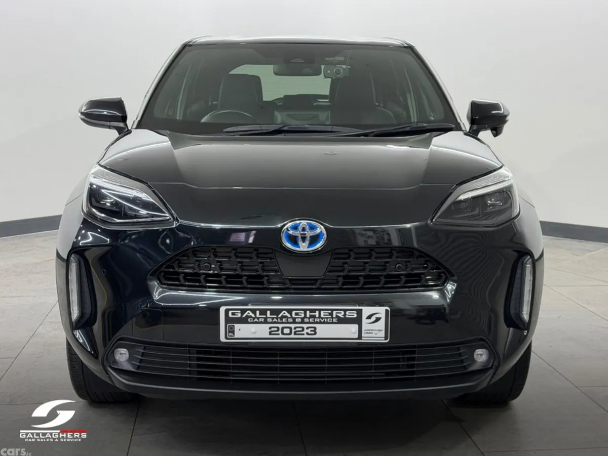 Toyota Yaris Cross SUV, Petrol Hybrid, 2023, Black