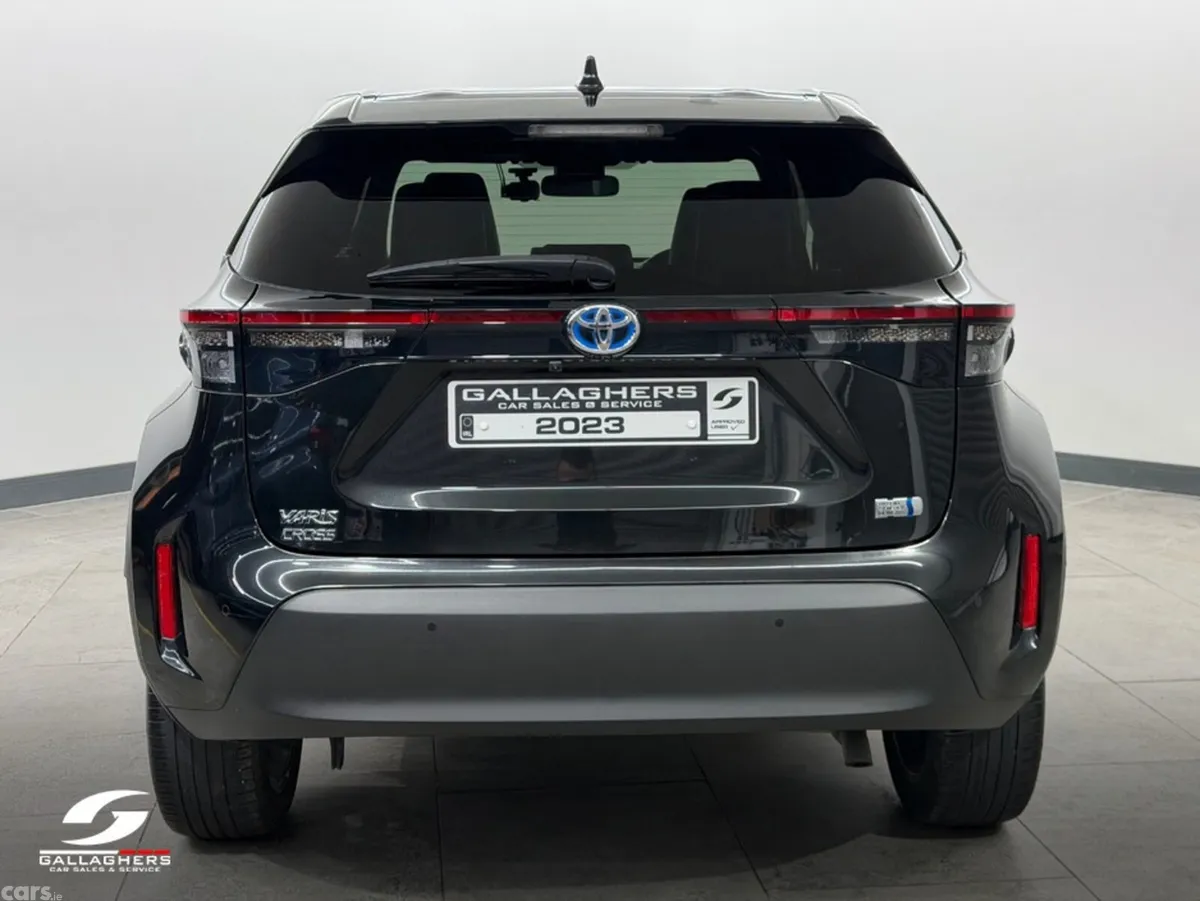 Toyota Yaris Cross SUV, Petrol Hybrid, 2023, Black