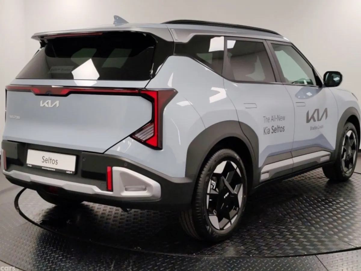 Kia Seltos SUV, Petrol Hybrid, 2027, Blue