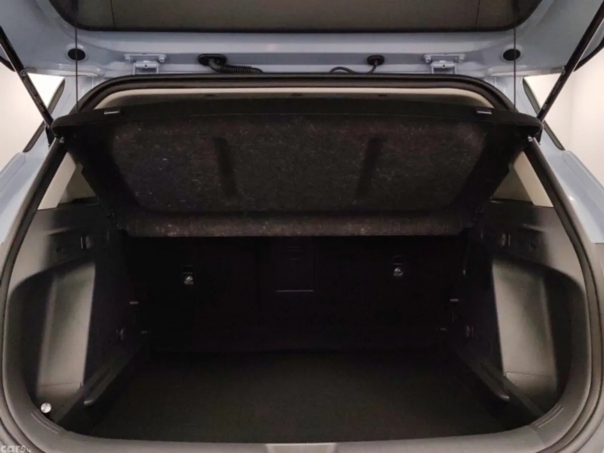 Kia Seltos SUV, Petrol Hybrid, 2027, Blue