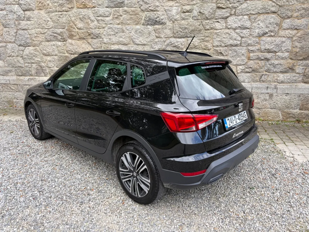 SEAT Arona Hatchback, Petrol, 2024, Black