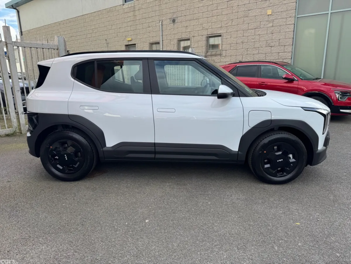 Kia EV2 Hatchback, Electric, 2026, White